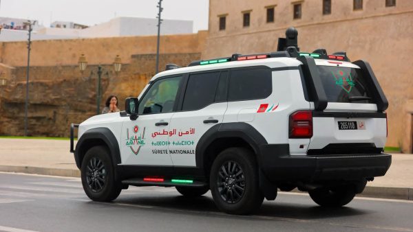 بقدرات ذكية وتطوير مغربي 100%.. الأمن الوطني يشرع في العمل الميداني بسيارتي “أمان” و”مدار” بالعاصمة الرباط( صور )
