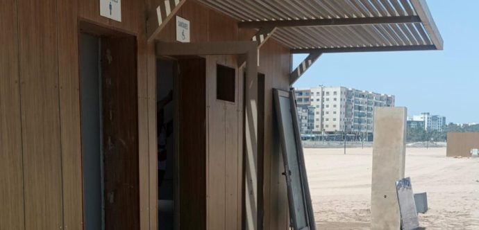 شركة تعيد الروح لمرافق شاطئ المركز بالمحمدية  بعد موتها مند زمان