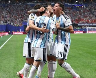 مونديال 2026: ريمونتادا تاريخية للأرجنتين تأهلها للربع ضد مصر.