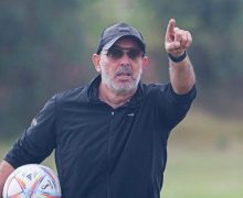 بشكل مفاجئ فريق الرجاء الرياضي ينهي ارتباطه مع المدرب التونسي