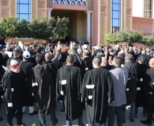 جمعية هيئات المحامين بالمغرب تنتفض ضد المتربصين بالمغرب، واقحام المؤسسة الملكية في خلاف مهني