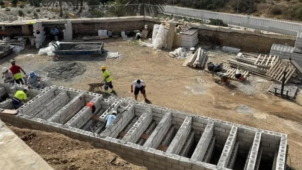 إسبانيا تشرع في دفن  ضحايا الهجرة بمدينة سبتة بعد تعدر تحديد هوياتهم