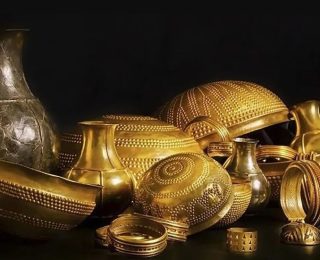 سرقة  “كنز ”  من الذهب والفضة والبرونز  قيمته أزيد من 1.5 مليون يورو في 4 دقائق بإسبانيا