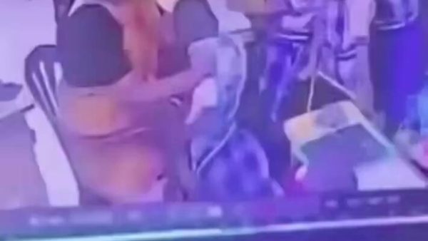الهند: بسبب الخوف والرعب من معلمته …سكتة قلبية تنهي حياة تلميذ