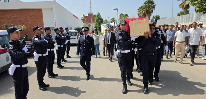 صور لتشييع جنازة الشرطي شهيد الغدر بالرصـ ـاص بالحسيمة