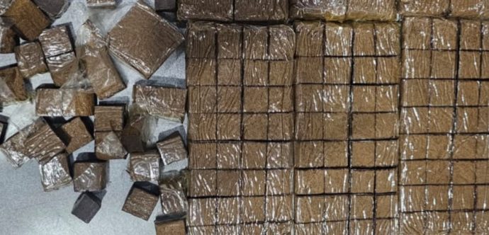 المحمدية…درك عين حرودة وسيدي موسى المجدوب يطيحون بمروجين للمخدرات وحجز كميات من الشيرا والأقراص المهلوسة