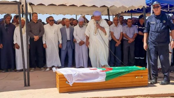 بعد انتشال جثته من البئر …الجزائر تودع الطفل أيوب في مشهد حزين