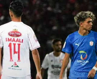 حسنية أكادير تعود بفوز ثمين من قلب مراكش.