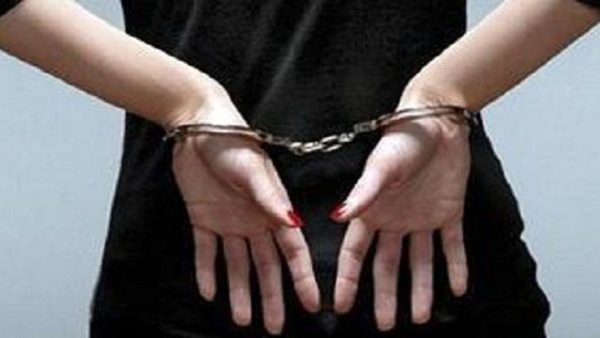 طنجة…فتاة تستدرج حلاق نحو ” فيلا ”   ويتعرض لهجوم  بسكين من طرف شخص