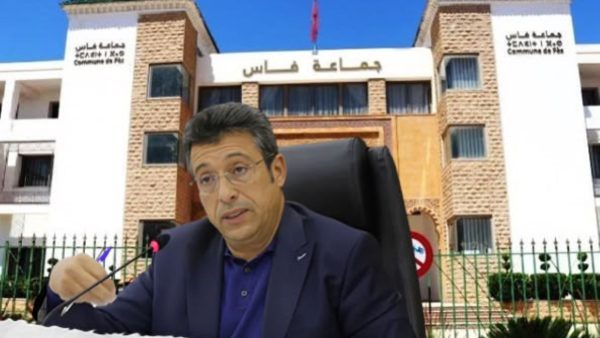 فاس….لوائح العمال العرضيين بجماعة فاس تثير أسئلة حول معايير الاستفادة والشفافية