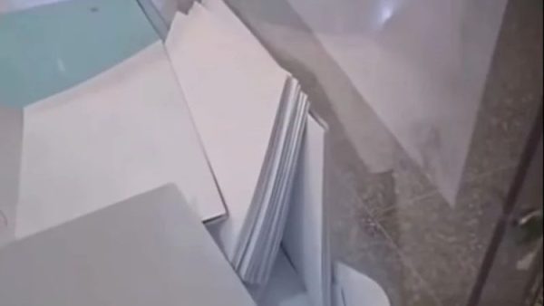 طنجة …وكيل الملك يدخل على خط قضية العثور على أوراق انتخابية بمكتب للتصويت