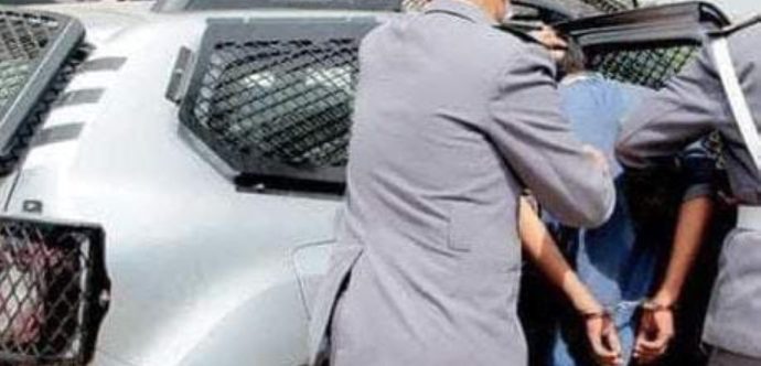 المحمدية.. دورية للدرك الملكي تطيح بسيارة ” مُقرْقبة ” وتوقيف شخصين