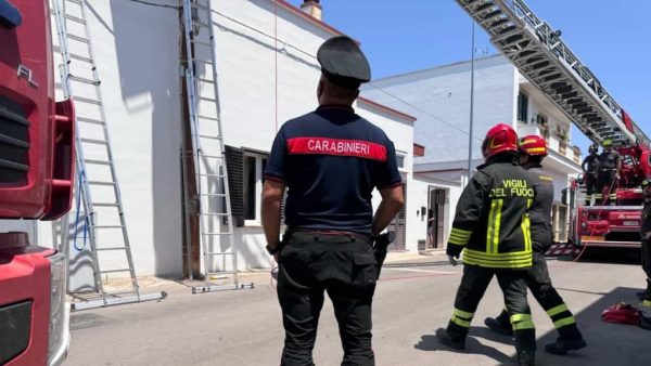 وفاة  مأساوية لعامل بناء مغربي وإصابة آخرين في إيطاليا تدفع النقابات للإحتجاج