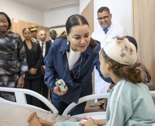 صاحبة السمو الملكي الأميرة للا أسماء تزور أطفالا مغاربة وبنميين استفادوا من زراعة قوقعة الأدن