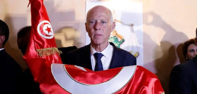 تونس تلغي عقوبات السجن في المخالفة الأولى المتعلقة بنشر أخبار أو بيانات أو إشاعات كاذبة،