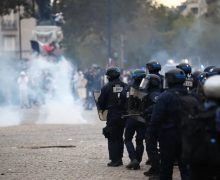 موجة الاحتجاجات في فرنسا تشتعل: توقيف 1435 متظاهراً وإصابة 267 من عناصر الأمن في مواجهات حاشدة